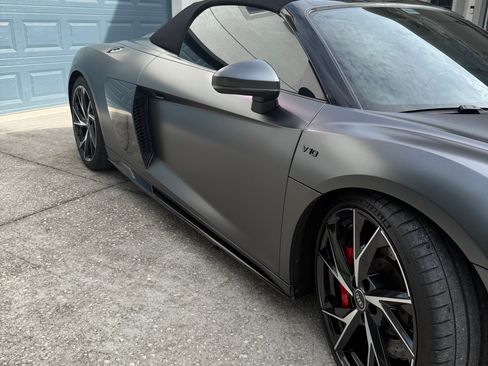 Used 2022 Audi R8 V10 w/ Carbon Exterior Package RWD image 23