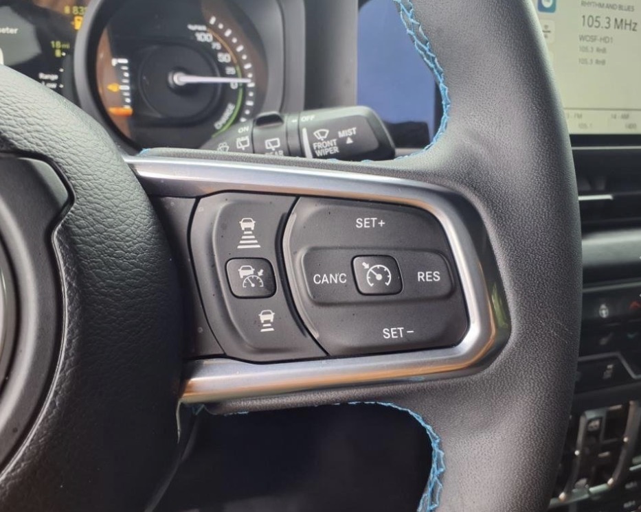 Used 2024 Jeep Wrangler High Altitude AWD/4WD image 27