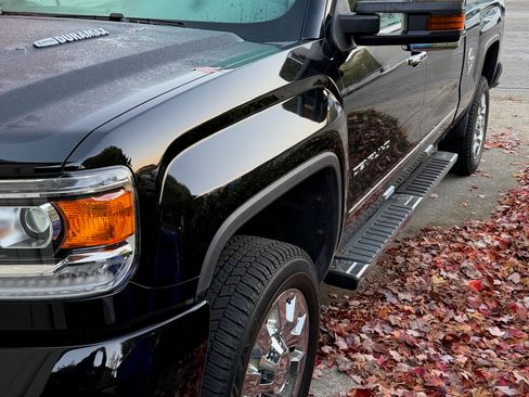 Used 2016 GMC Sierra 2500 Denali w/ Duramax Plus Package image 5