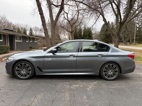 Used 2018 BMW 540i xDrive image 2
