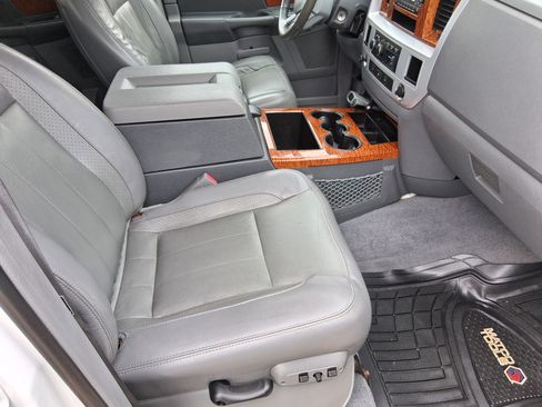 Used 2006 Dodge Ram 2500 Truck Laramie image 11