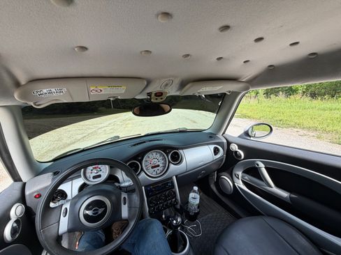 Used 2004 MINI Cooper Hardtop FWD image 14