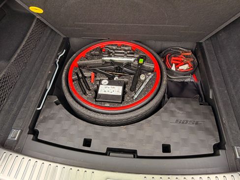 Used 2019 Porsche Cayenne AWD/4WD image 10