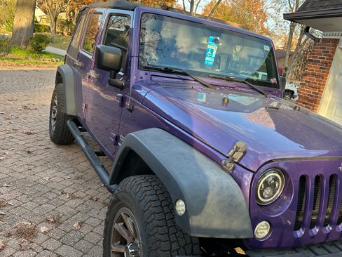 Used 2017 Jeep Wrangler Unlimited Sport w/ Quick Order Package 24S AWD/4WD image 6