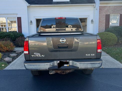 Used 2004 Nissan Titan SE image 5