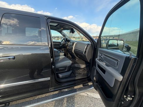 Used 2017 RAM 1500 Big Horn image 11