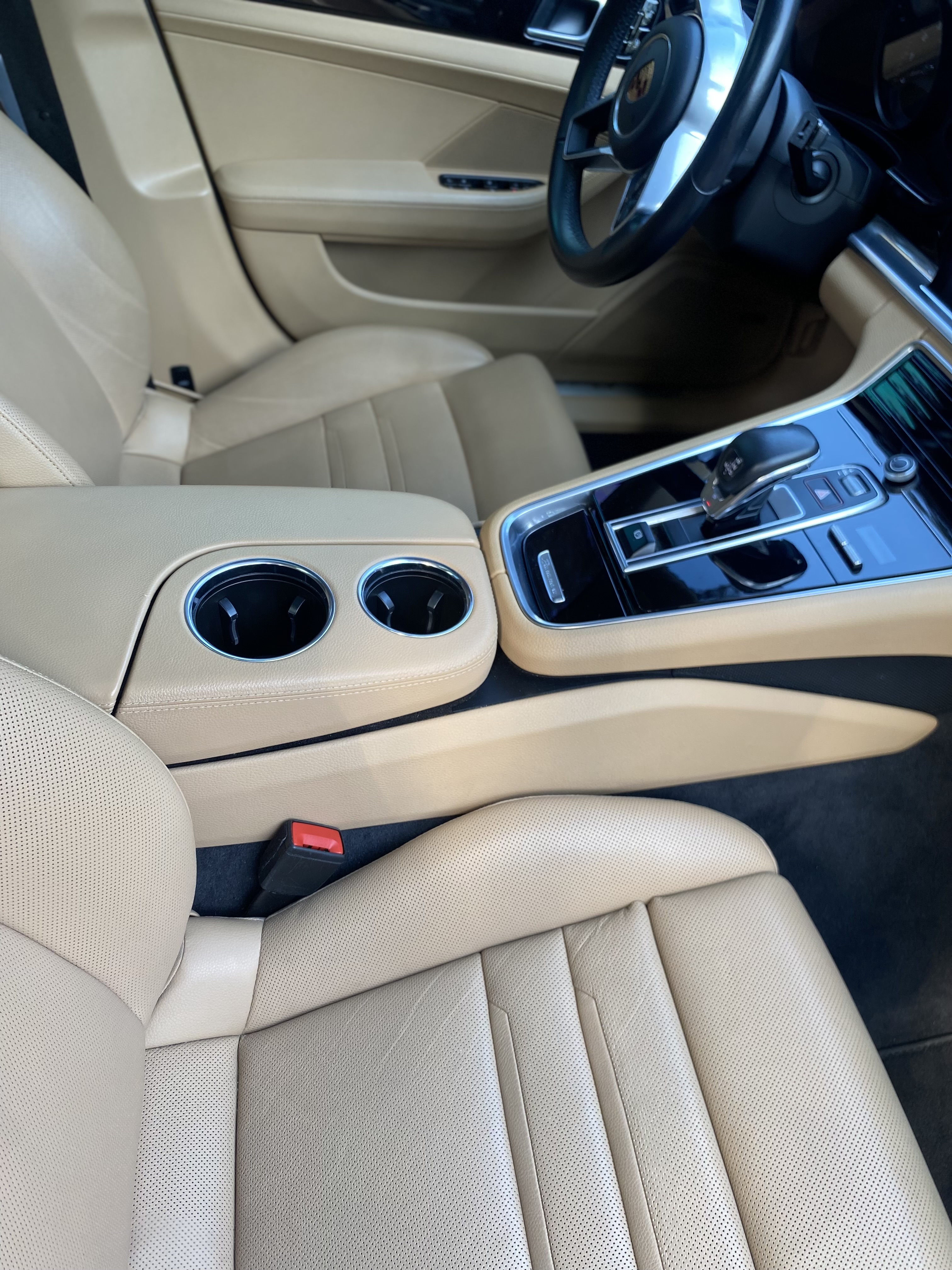 Used 2018 Porsche Panamera 4 AWD/4WD image 12