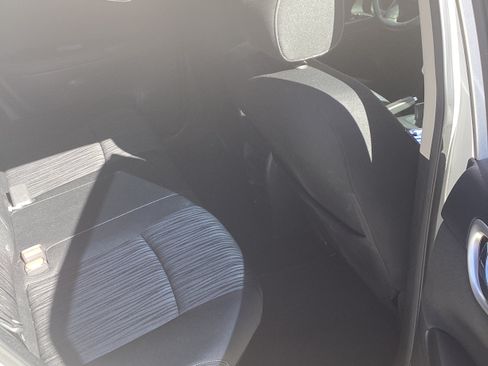 Used 2019 Nissan Sentra SV image 12