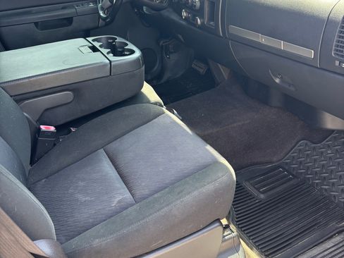 Used 2010 Chevrolet Silverado 1500 LT image 12