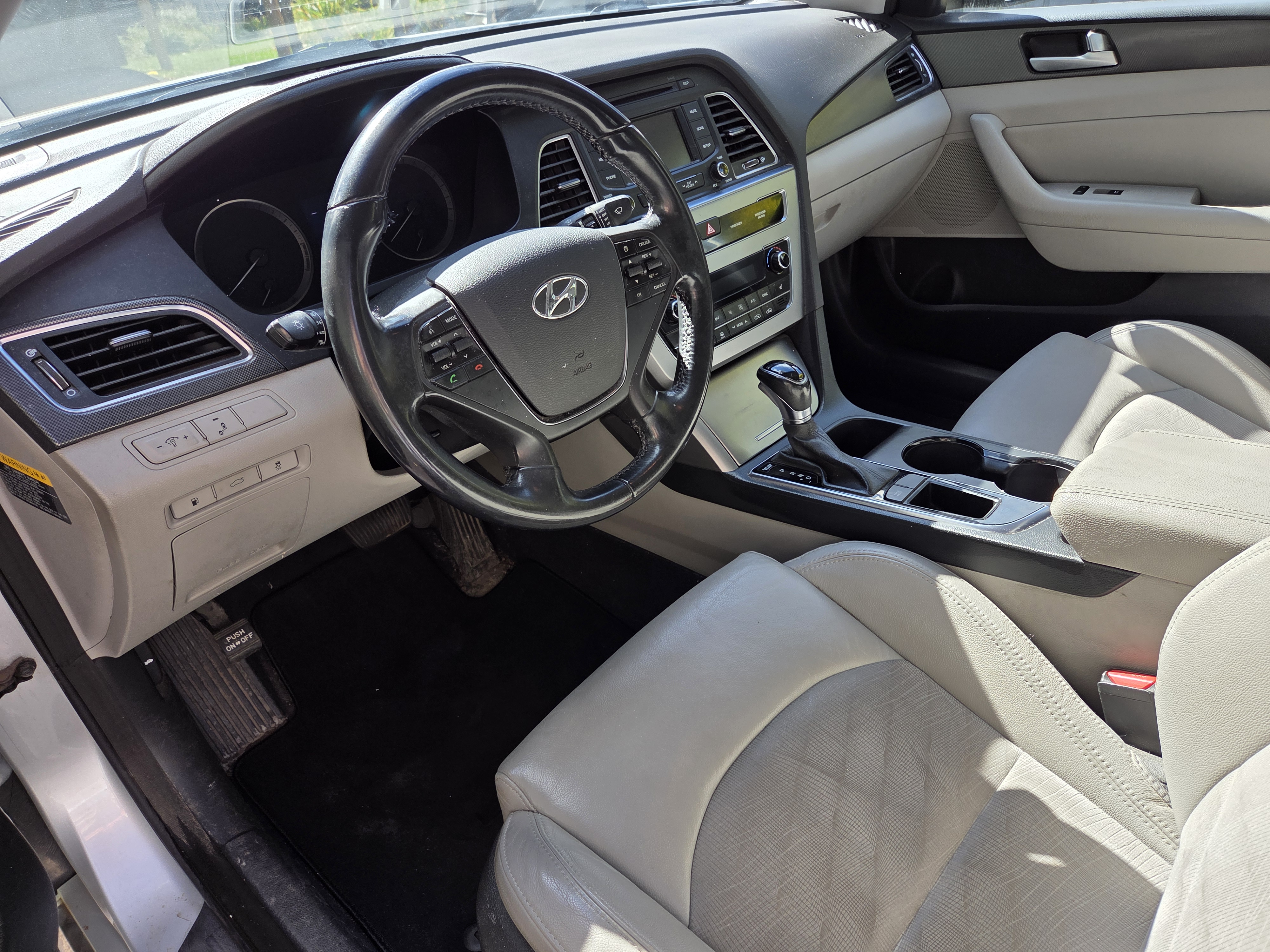 Used 2015 Hyundai Sonata Sport w/ Option Group 03 FWD image 10