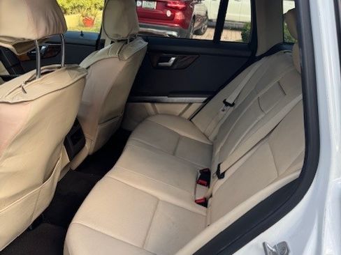 Used 2013 Mercedes-Benz GLK 350 2WD image 8