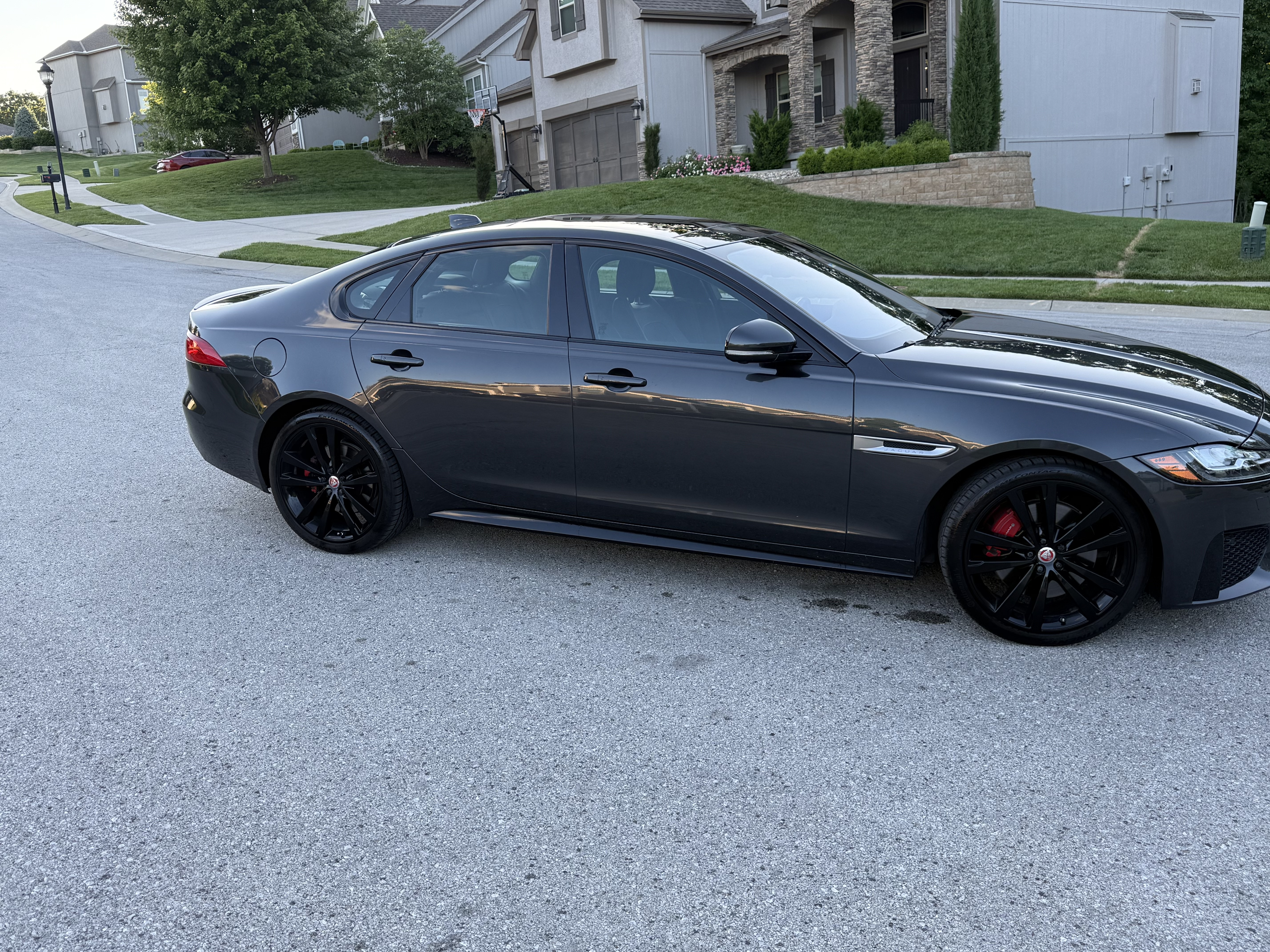 Used 2020 Jaguar XF S AWD/4WD image 6