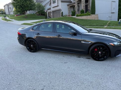 Used 2020 Jaguar XF S image 6