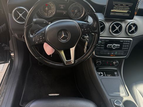 Used 2014 Mercedes-Benz CLA 250 image 18