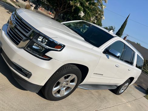 Used 2016 Chevrolet Suburban LTZ image 2