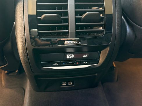 Used 2022 BMW X3 sDrive30i w/ M Sport Package RWD image 29