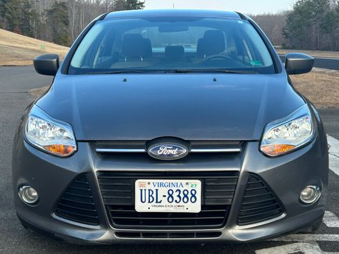Used 2012 Ford Focus SE image 5