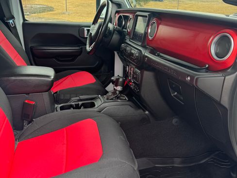 Used 2021 Jeep Wrangler Unlimited Rubicon image 11