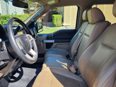 Used 2015 Ford F150 Lariat image 4