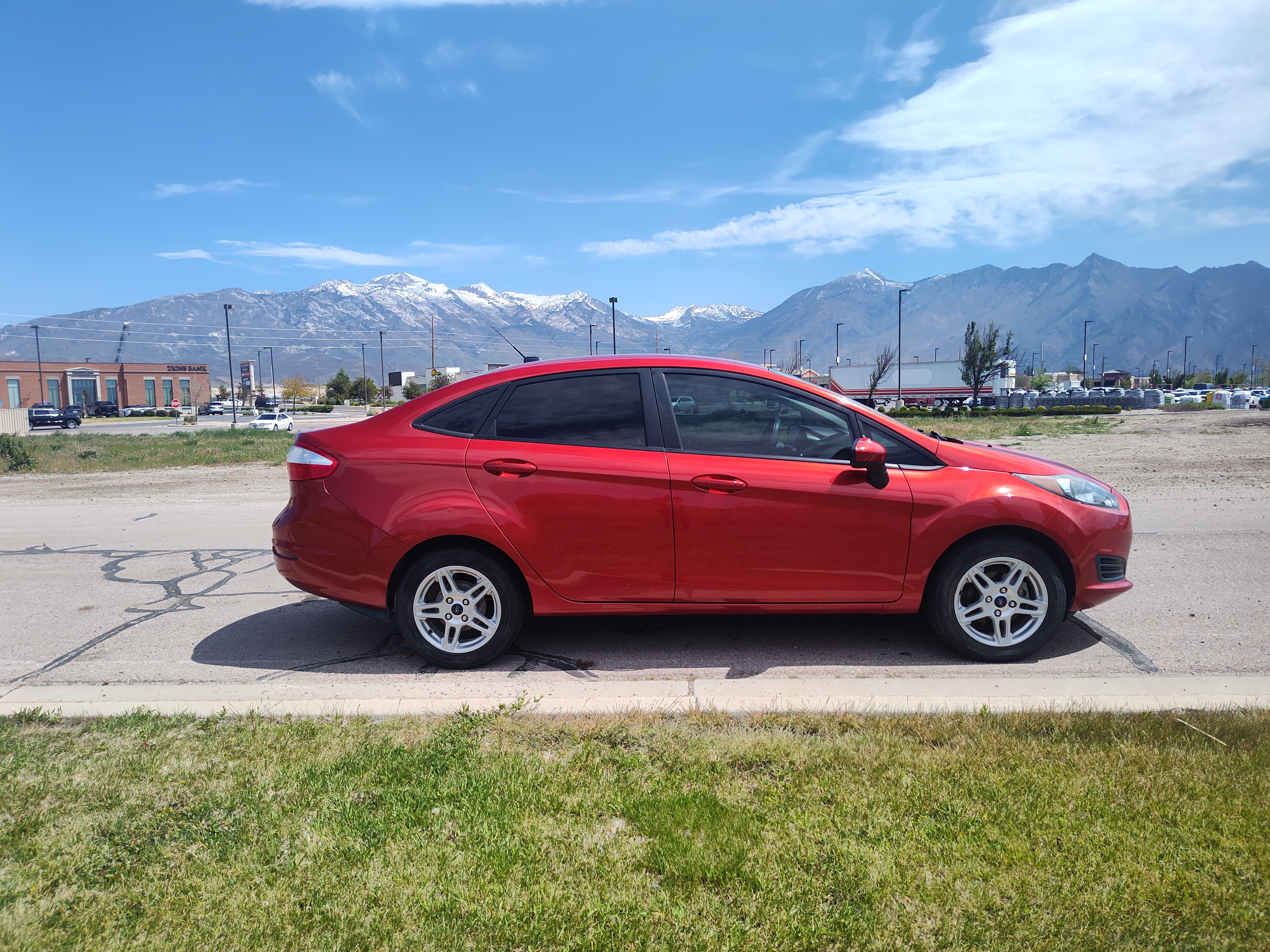 Used 2019 Ford Fiesta SE FWD image 5