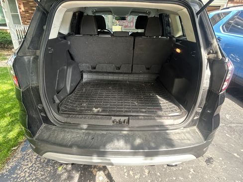 Used 2017 Ford Escape SE FWD image 10