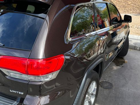 Used 2016 Jeep Grand Cherokee Limited image 2
