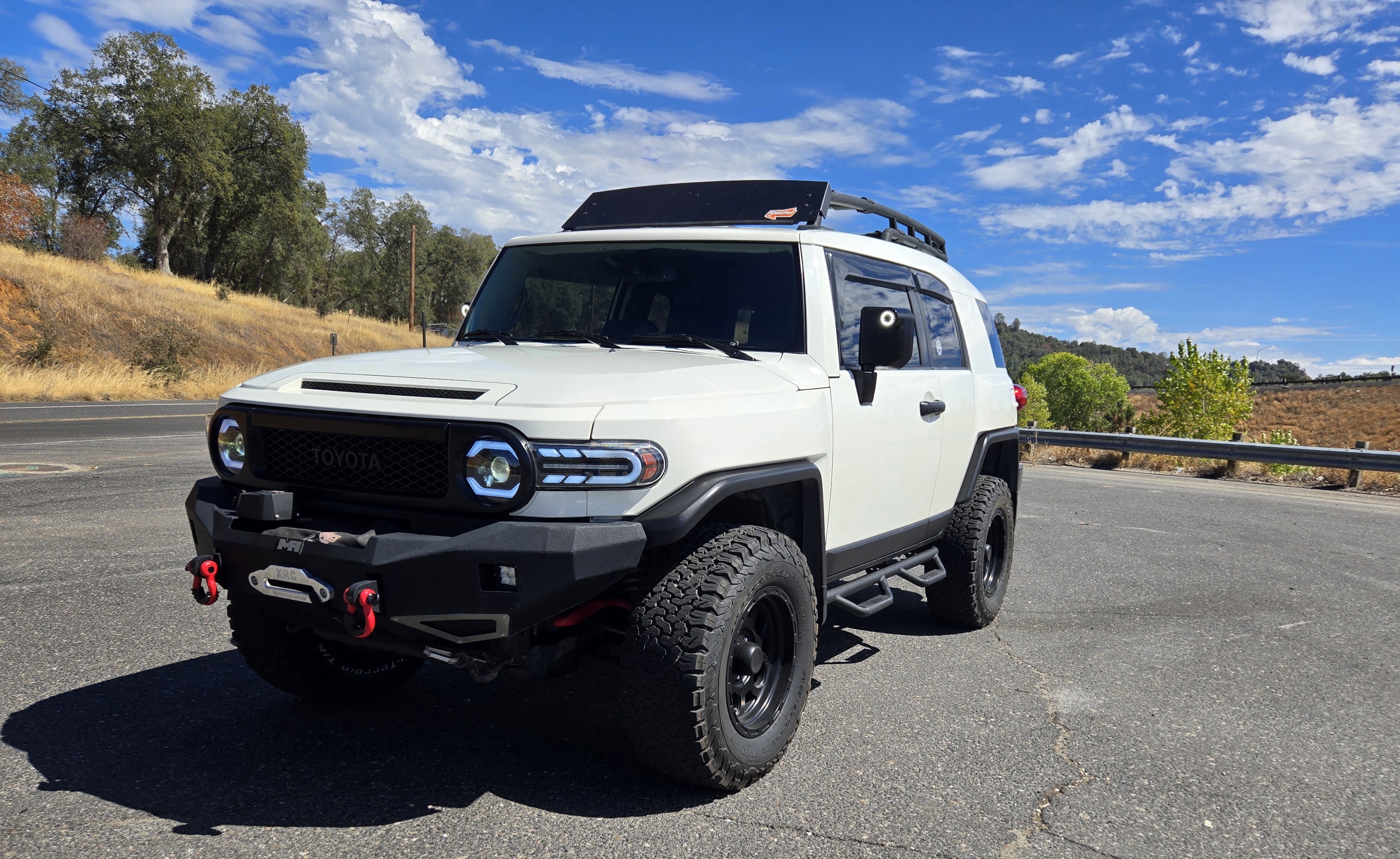 Used 2014 Toyota FJ Cruiser 4WD w/ Upgrade Package image 8