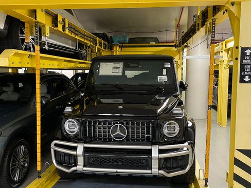 Used 2025 Mercedes-Benz G 63 AMG 4MATIC image 2