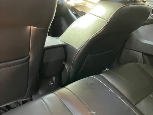 Used 2014 Ford Focus SE w/ Equipment Group 201A image 18