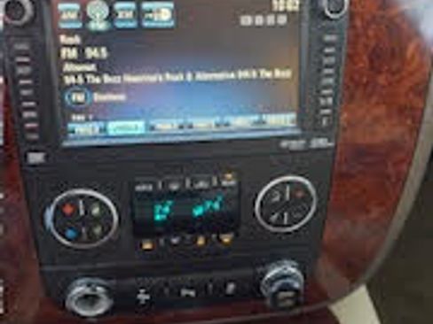 Used 2014 Chevrolet Tahoe LTZ image 8