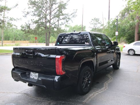 Used 2022 Toyota Tundra Platinum image 5