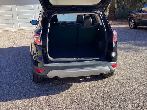 Used 2017 Ford Escape Titanium FWD image 6