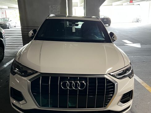 Used 2021 Audi Q3 2.0T Premium w/ Convenience Package AWD/4WD image 16