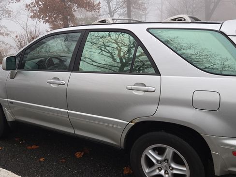 Used 2001 Lexus RX 300 4WD image 1
