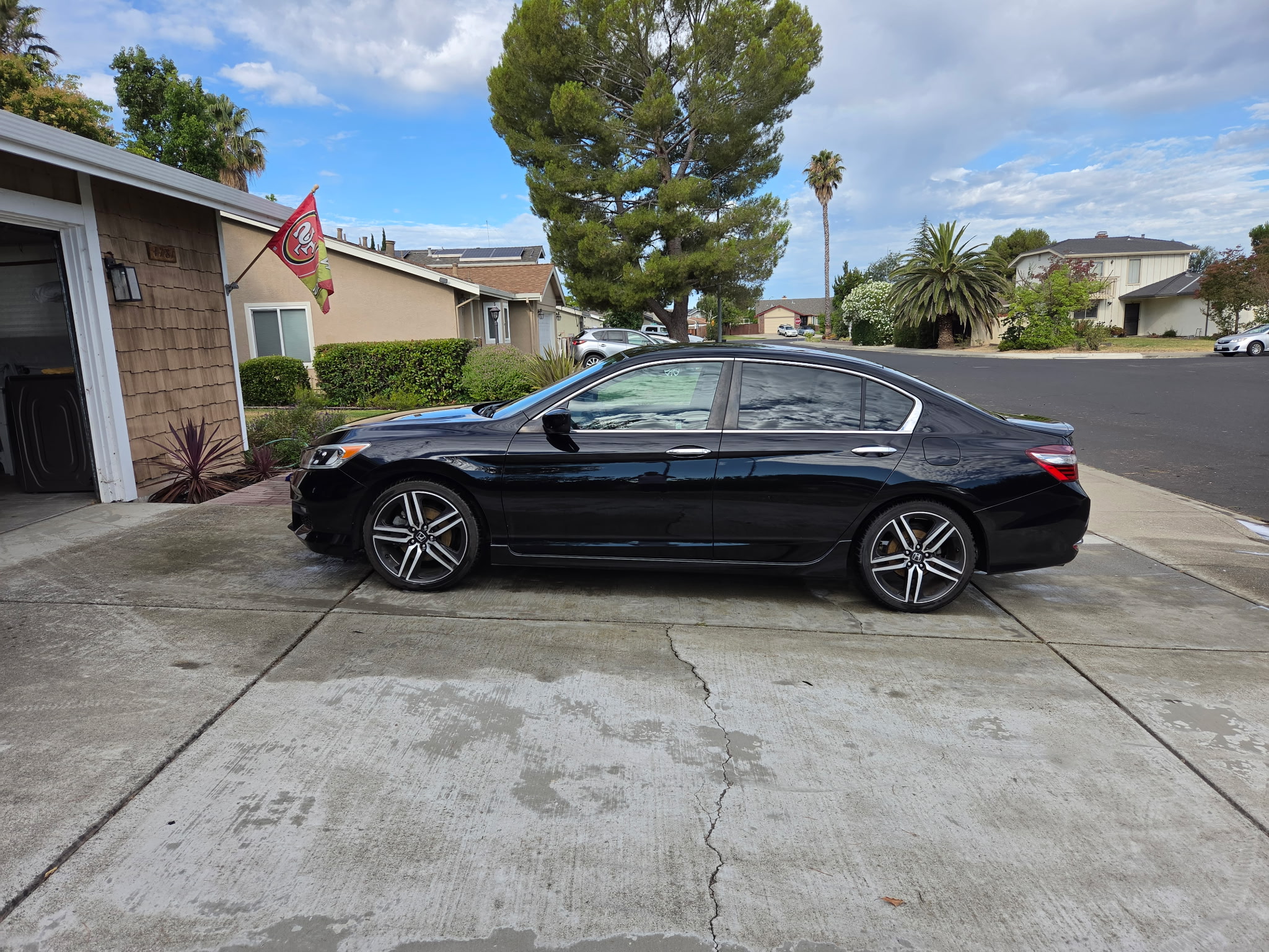 Used 2016 Honda Accord Sport image 5
