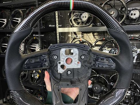 Used 2020 Lamborghini Urus image 29