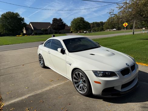 Used 2013 BMW M3 Convertible RWD image 5