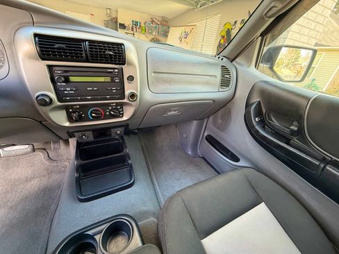 Used 2010 Ford Ranger XLT image 6