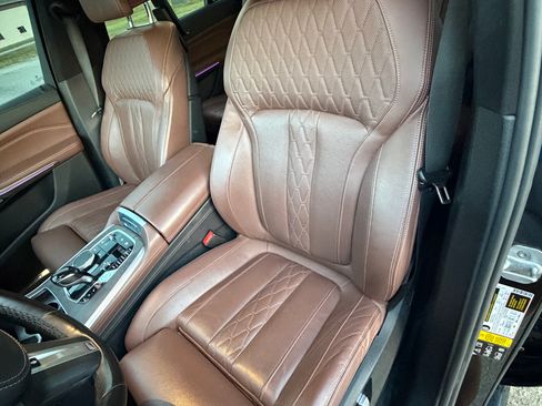 Used 2020 BMW X7 M50i AWD/4WD image 16