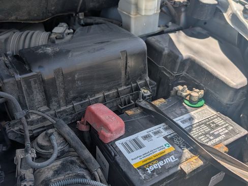 Used 2010 Toyota Sienna LE image 15