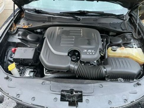 Used 2018 Dodge Charger GT AWD/4WD image 17
