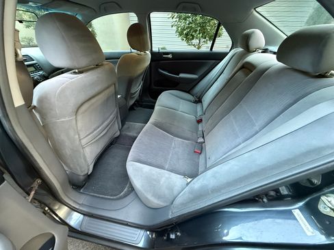Used 2003 Honda Accord LX image 11
