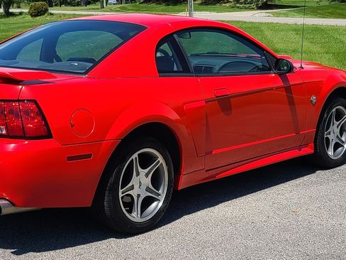 Used 1999 Ford Mustang GT RWD image 10