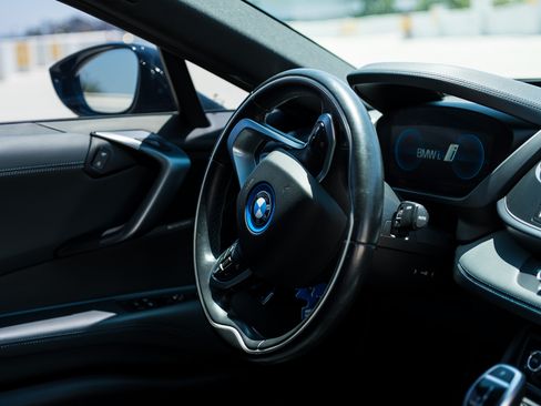 Used 2016 BMW i8 AWD/4WD image 17