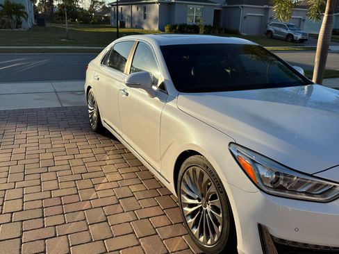 Used 2017 Genesis G90 3.3T Premium image 23