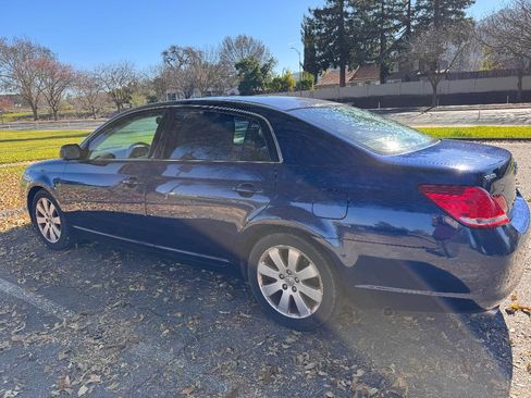 Used 2006 Toyota Avalon XLS image 4