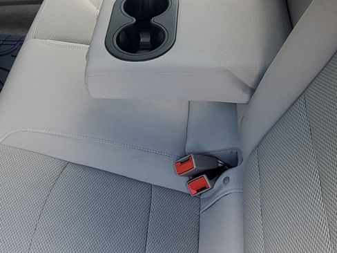 Used 2018 Chevrolet Cruze LT FWD image 13