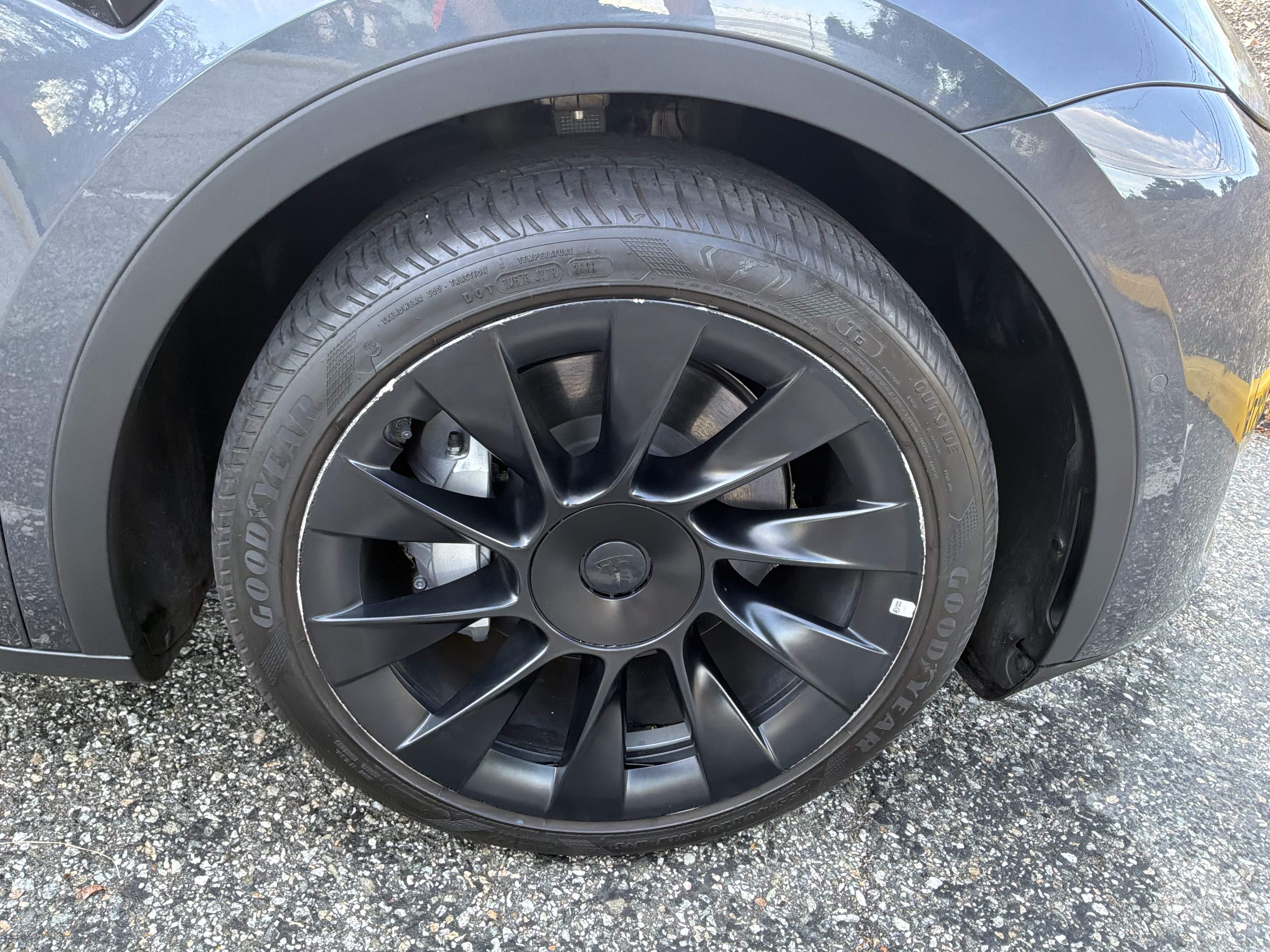 Used 2022 Tesla Model Y Long Range AWD/4WD image 11