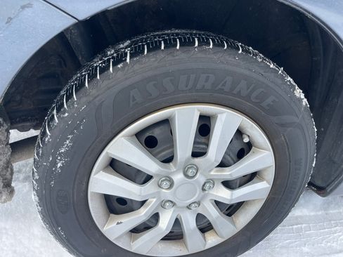 Used 2010 Toyota Sienna LE image 5