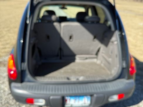 Used 2001 Chrysler PT Cruiser image 2